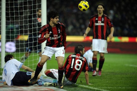 早报：里程碑献大礼，要多酷有多酷！