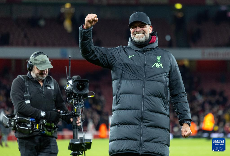 梅西一年三大MVP！造进球74个！快踢满全场还能边线一过四！