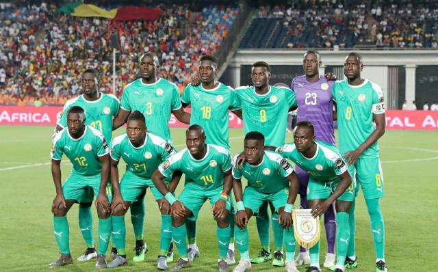 周定洋入围亚冠最佳球员，但因限薪令遭拒，欲重返欧洲或改身份寻求更高薪资。